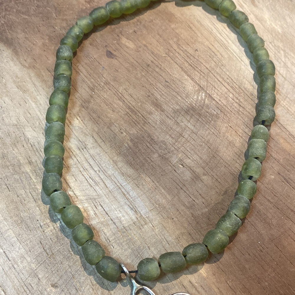 Recycled glass bead necklace and pendant - Picture 2 of 4